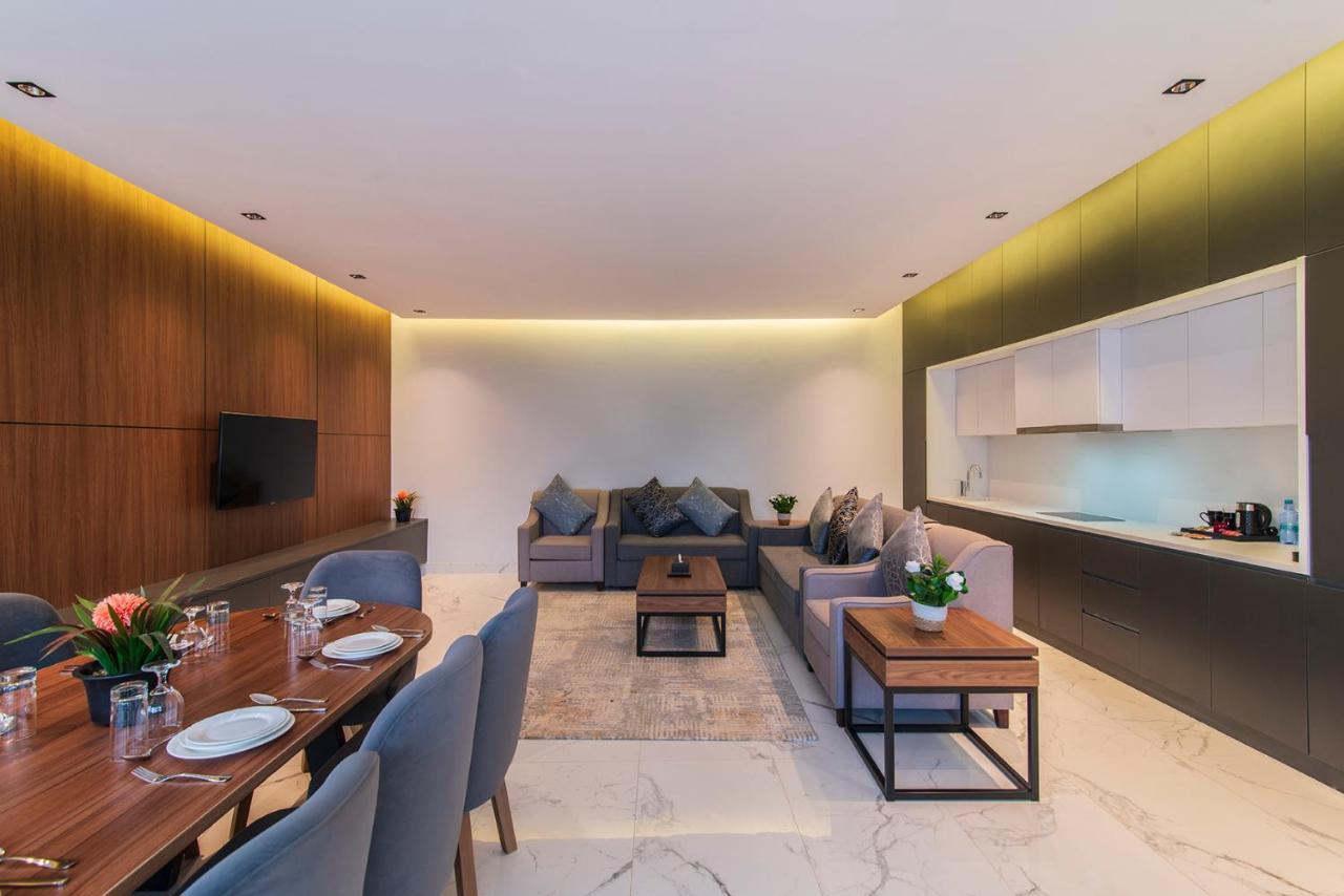Q Hotel Resorts -Ar Riyad Esterno foto