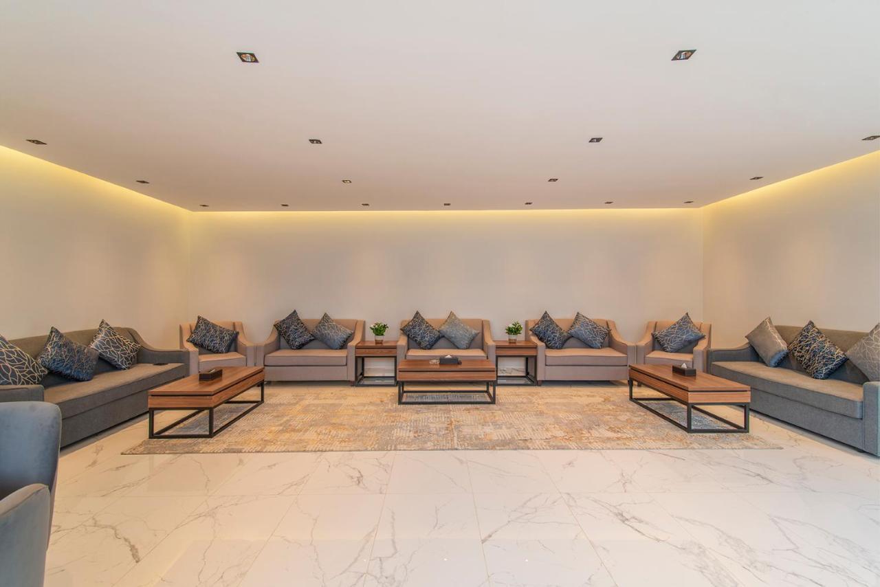 Q Hotel Resorts -Ar Riyad Esterno foto