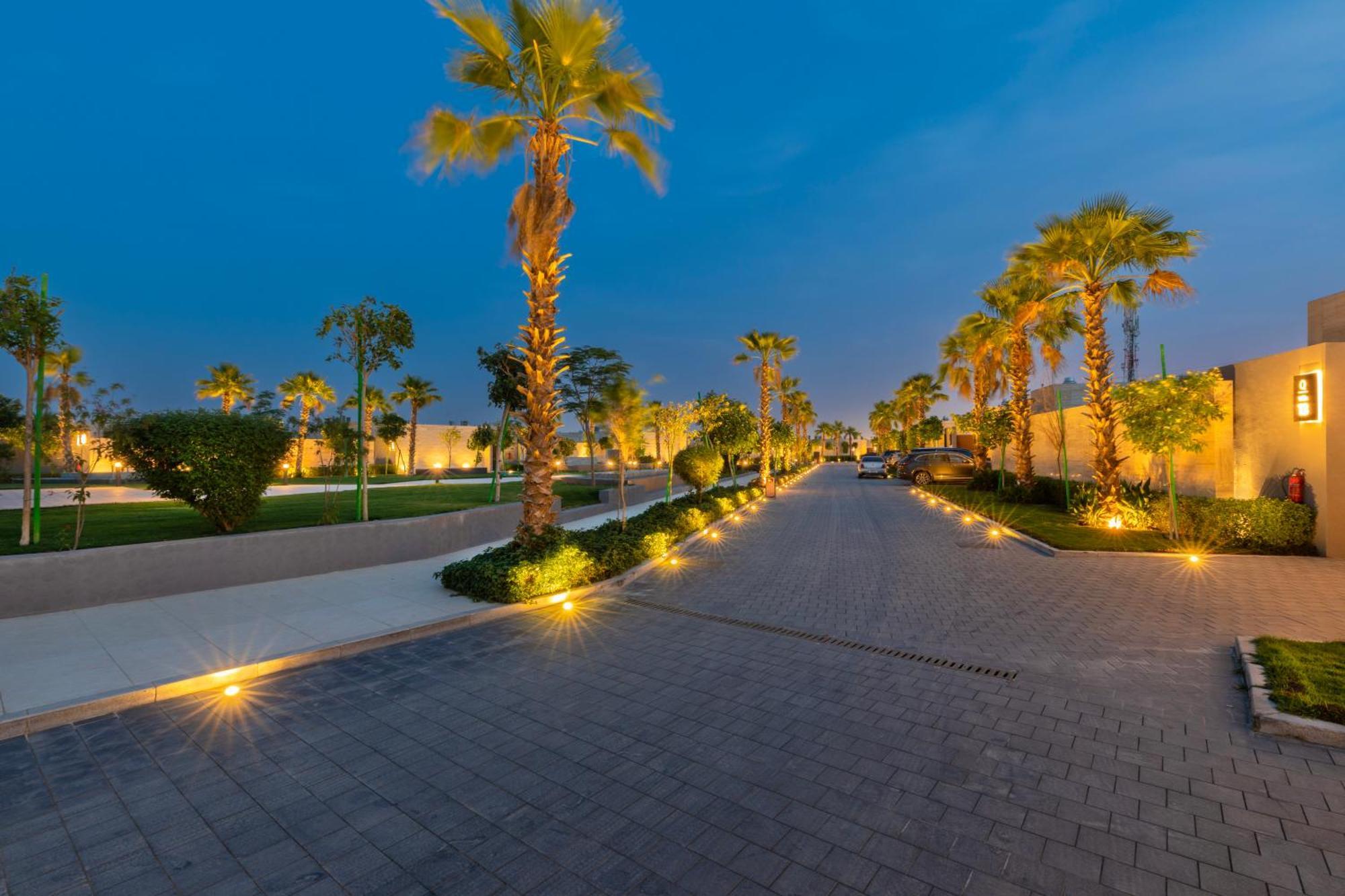 Q Hotel Resorts -Ar Riyad Esterno foto