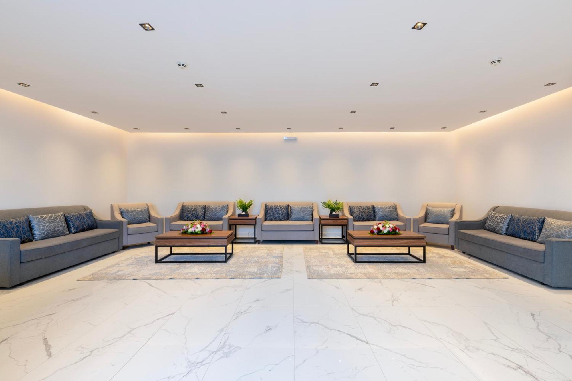 Q Hotel Resorts -Ar Riyad Esterno foto