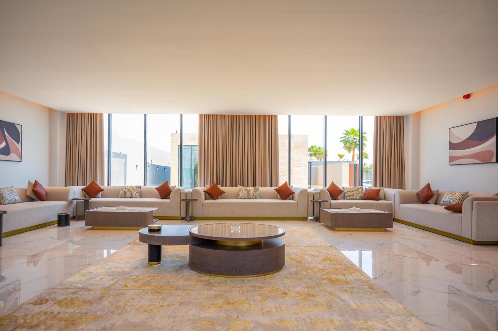 Q Hotel Resorts -Ar Riyad Esterno foto